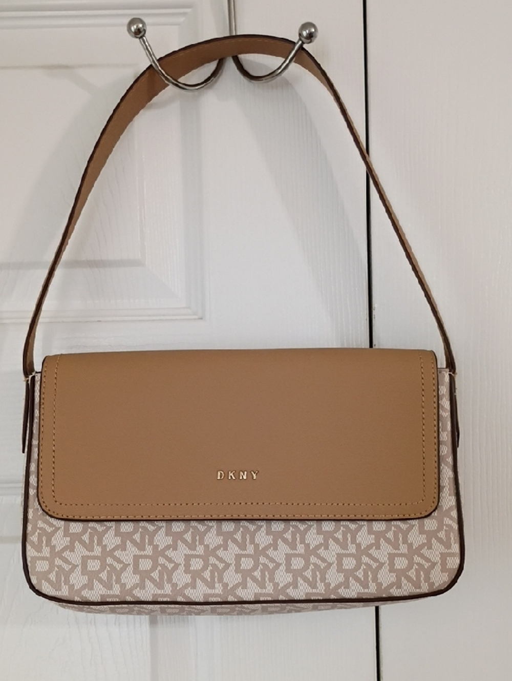 DKNY Tan and Cream Logo-Print Shoulder Bag
